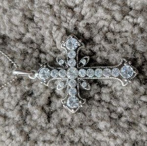 Premier Designs Silver Cross Necklace